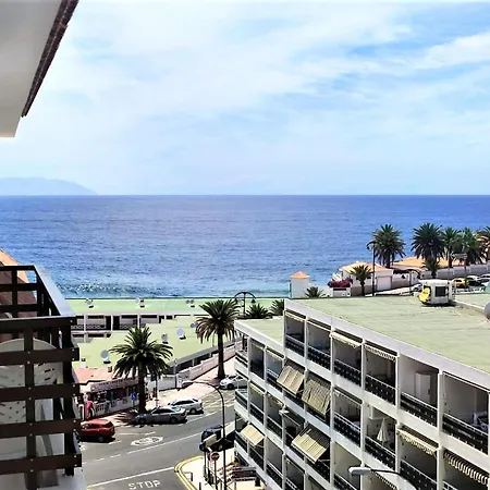 Near The With Sea View Apartman *